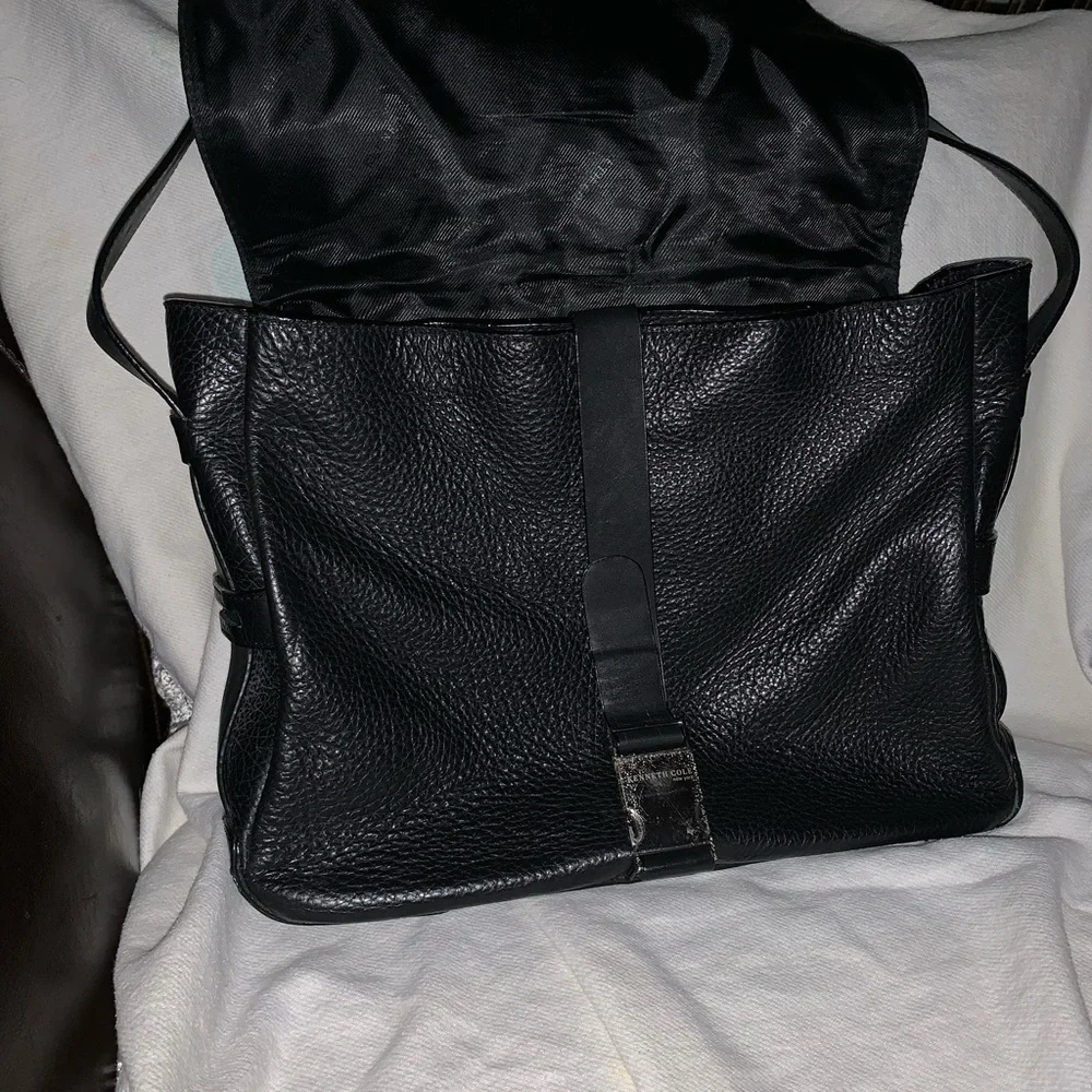 Kenneth Cole Unisex Messenger Bag